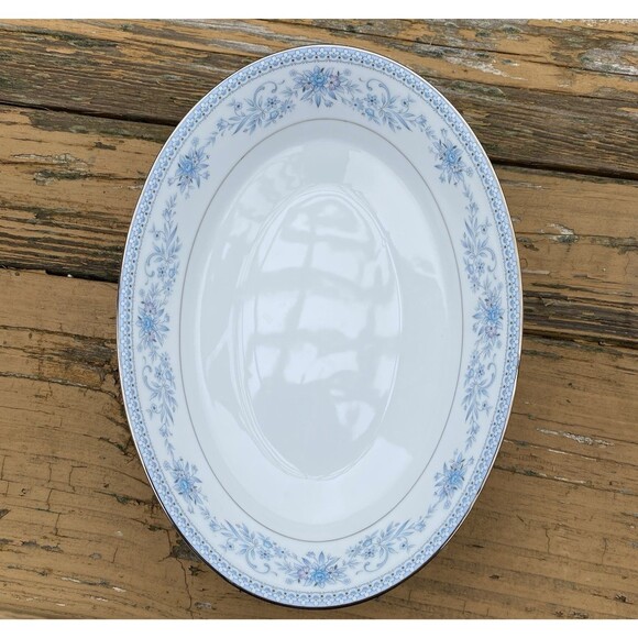 Noritake Contemporary Fine China Blue Hill Oval Vegetable Serving Bowl 2482 - Picture 2 of 8